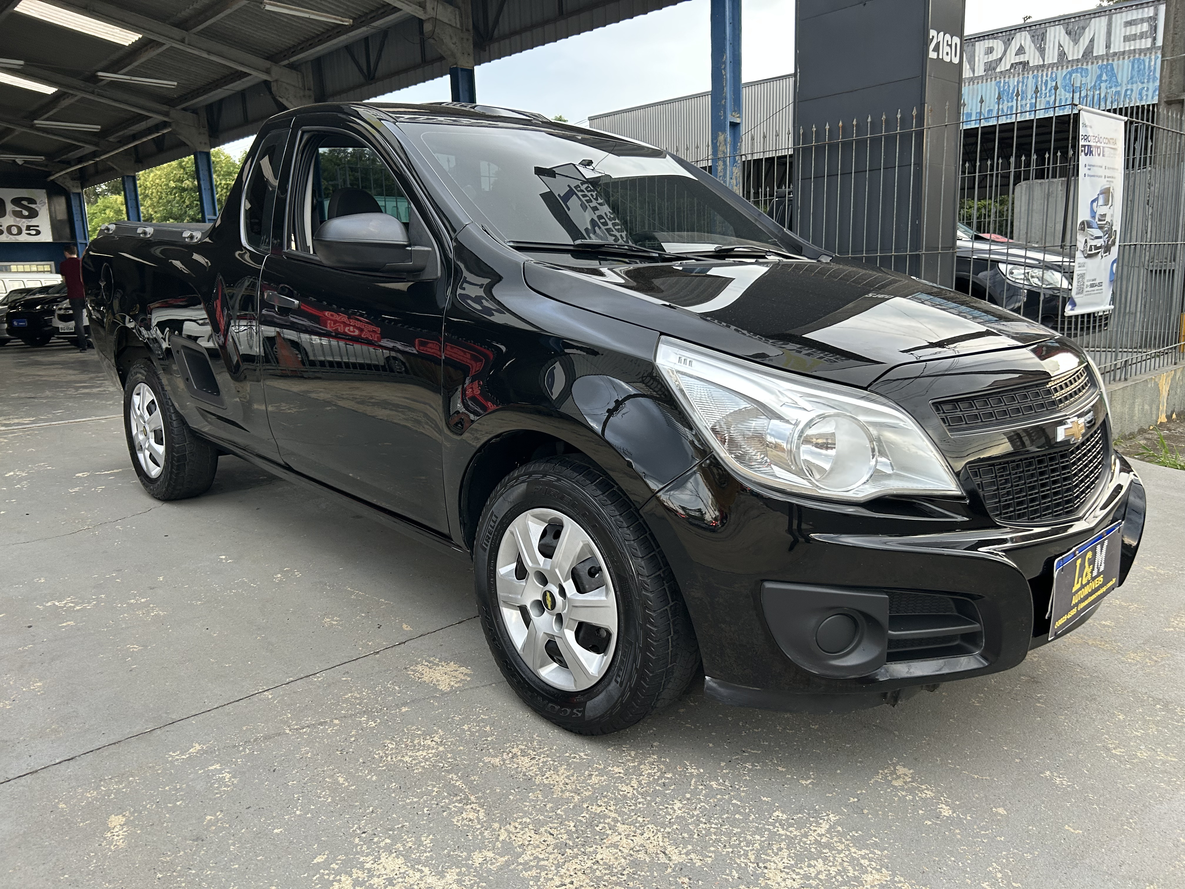 Chevrolet Montana LS